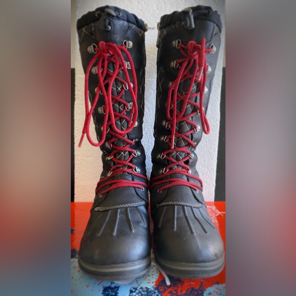 Blondo Sport Winter Boots - Picture 4 of 5
